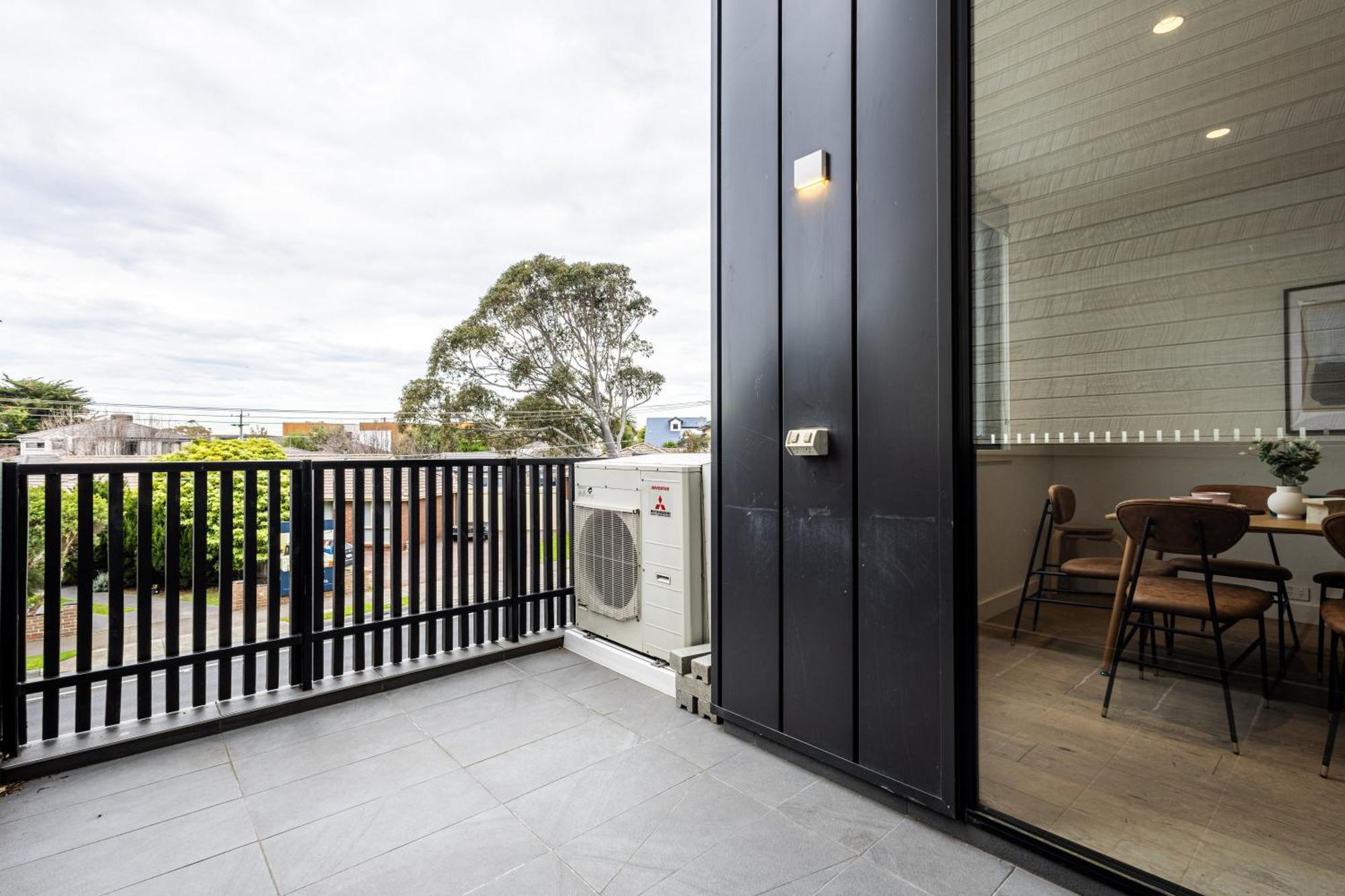 Stayau Stylish 3Br Sea Breeze Mordialloc Bagian luar foto